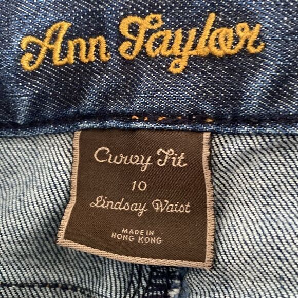 Ann Taylor Curvy Fit Straight Legs Embroidered Jeans - Picture 6 of 6